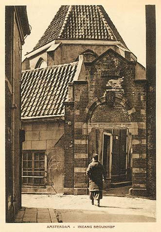 amsterdamingangbegijnhof.jpg