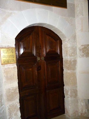 p1010048_cell_door.jpg